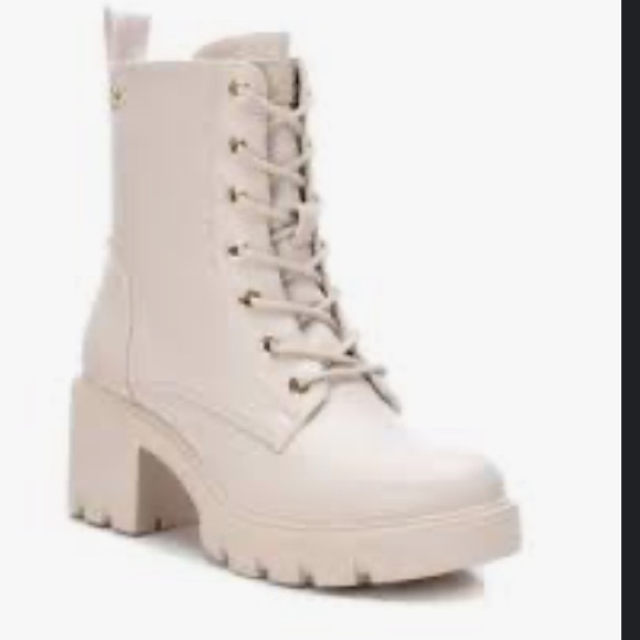 Lace Up Combat ankle boots - Picture 2 of 4